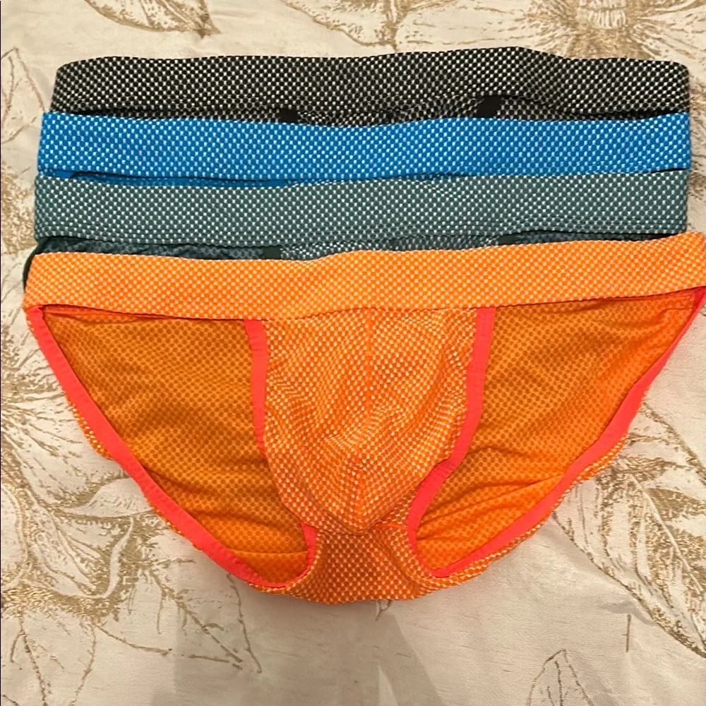 Men's Low Rise Mesh Briefs 4 Pack Size XL Athletic Breathable Contour Pouch
